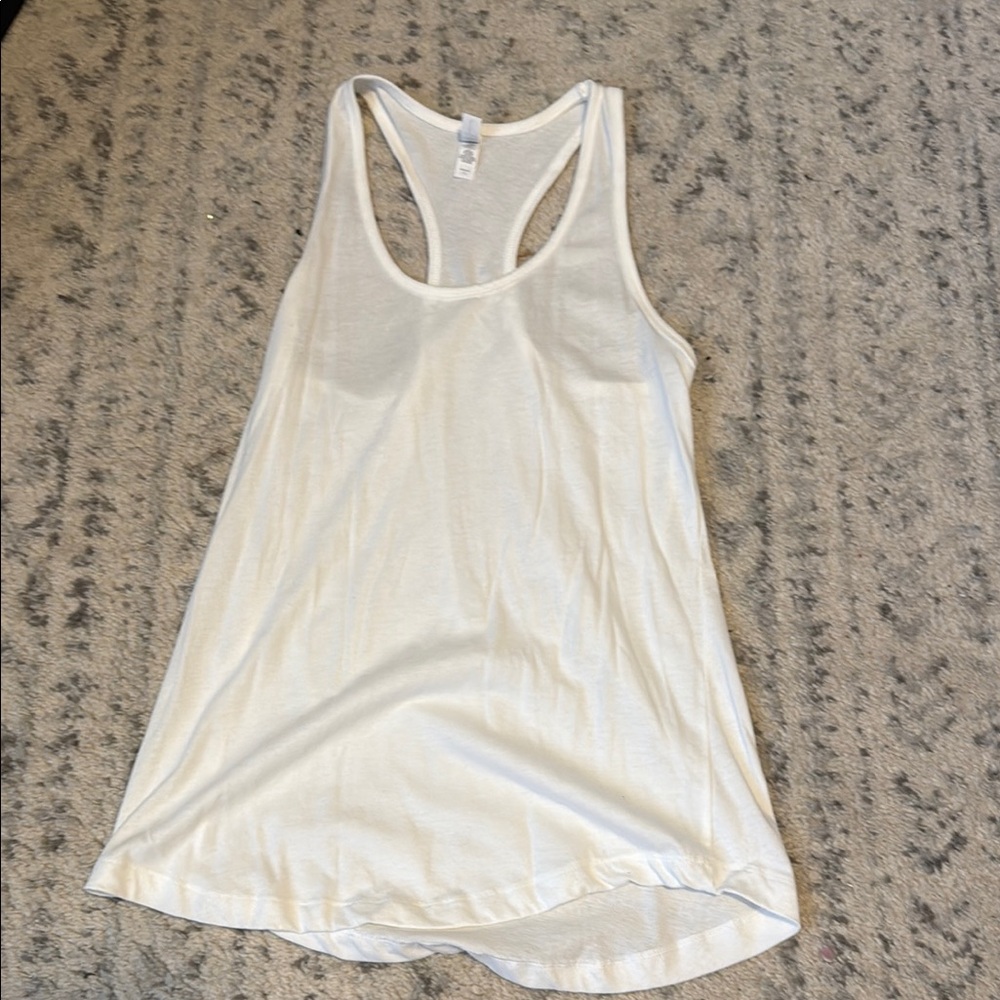 White Sleeveless Scoop Neck Tank Top